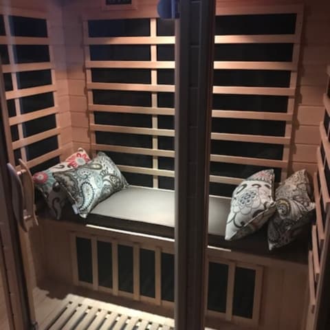 Salt Booth package: 6 ea (30 min) at Essentials in Norton, KS